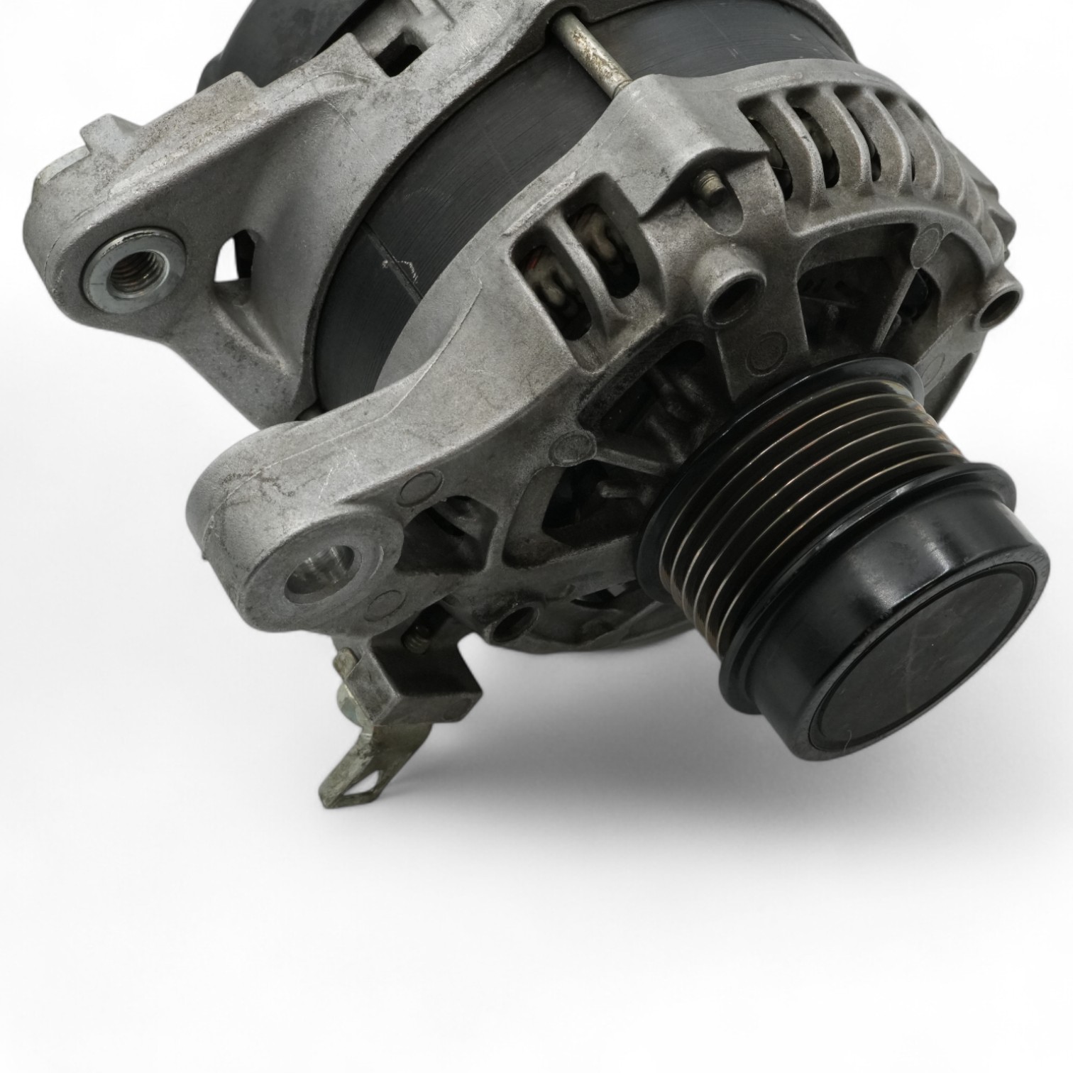 Seminuevo Original Alternador 27060-0T260 Toyota Corolla 2014 - 2019 - Image 8